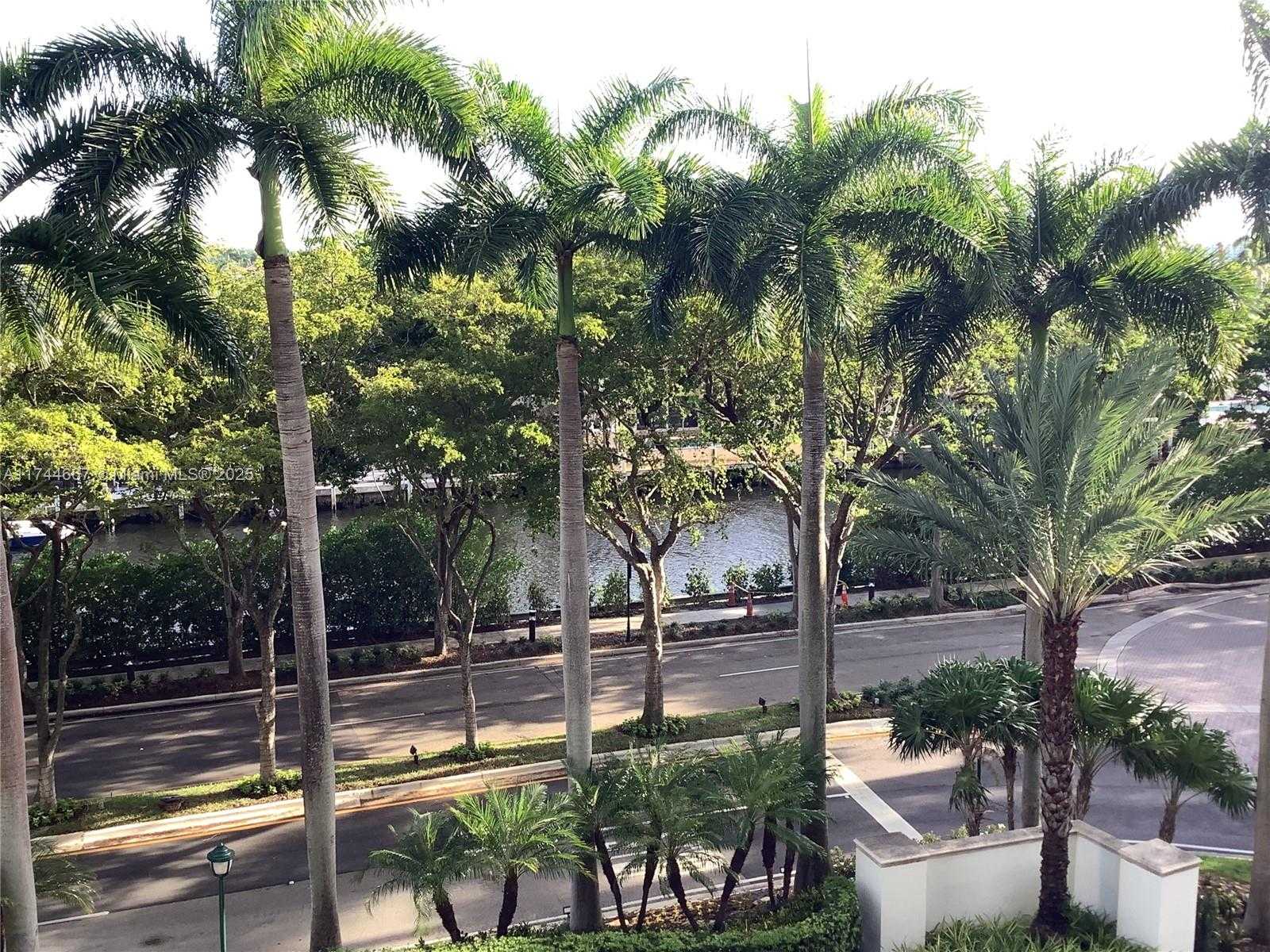 Small Image of 2000 ISLAND BLVD #408, Aventura Number 34