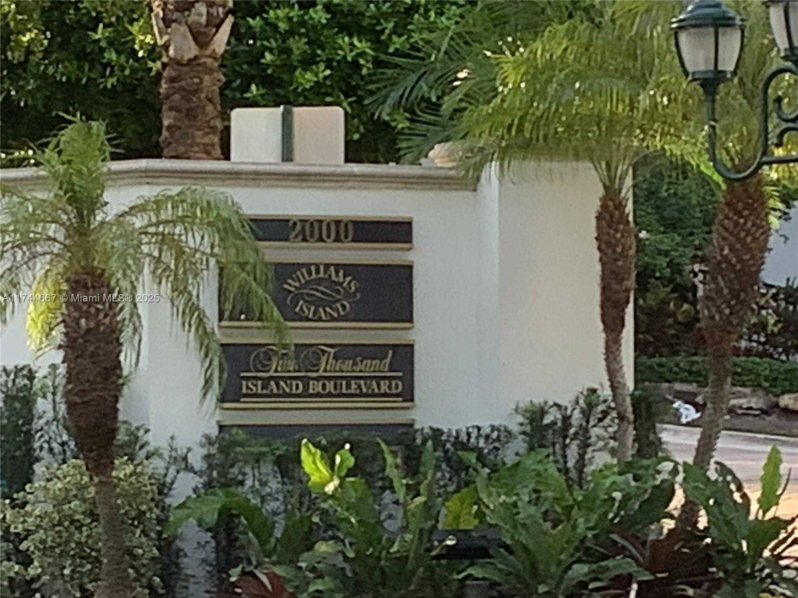 Small Image of 2000 ISLAND BLVD #408, Aventura Number 4