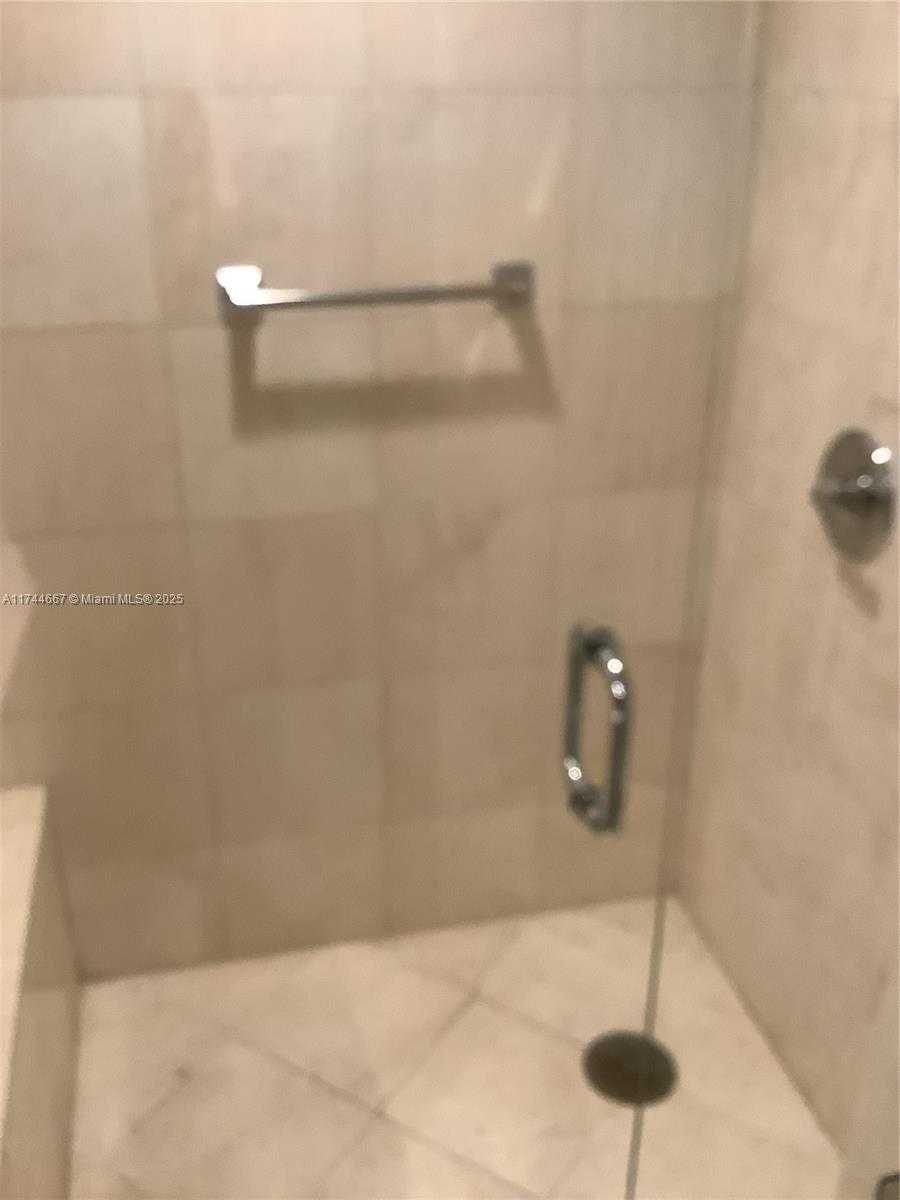 Small Image of 2000 ISLAND BLVD #408, Aventura Number 43