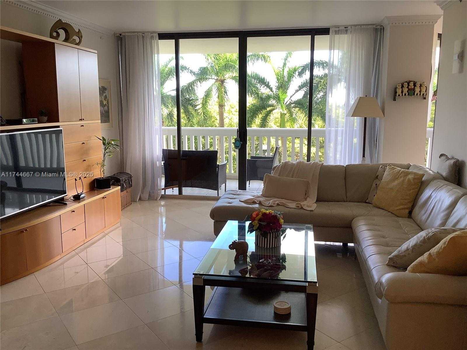 Small Image of 2000 ISLAND BLVD #408, Aventura Number 60