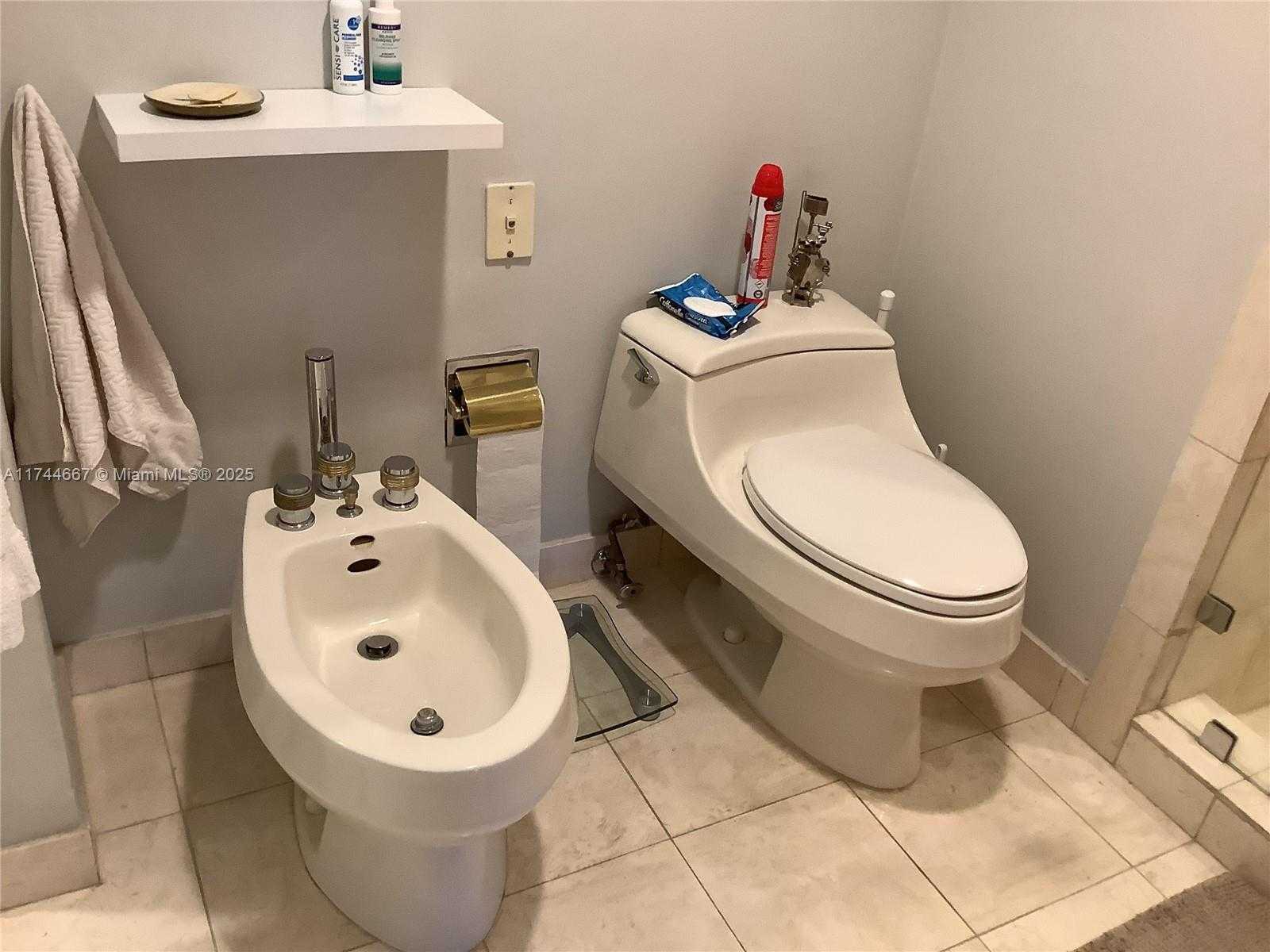 Small Image of 2000 ISLAND BLVD #408, Aventura Number 61