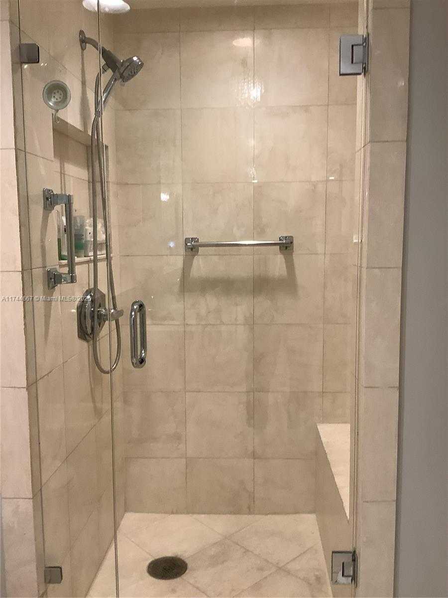 Small Image of 2000 ISLAND BLVD #408, Aventura Number 63