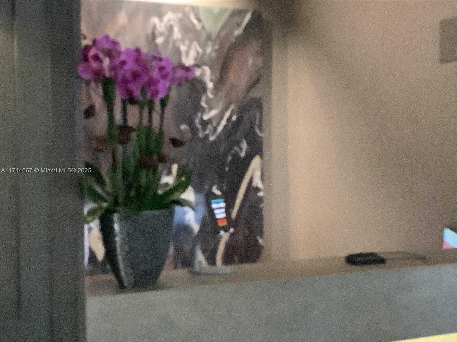 Small Image of 2000 ISLAND BLVD #408, Aventura Number 7