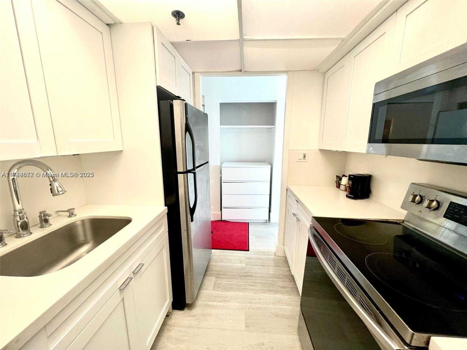 Small Image of 19201 COLLINS AVE #510, Sunny Isles Beach Number 17