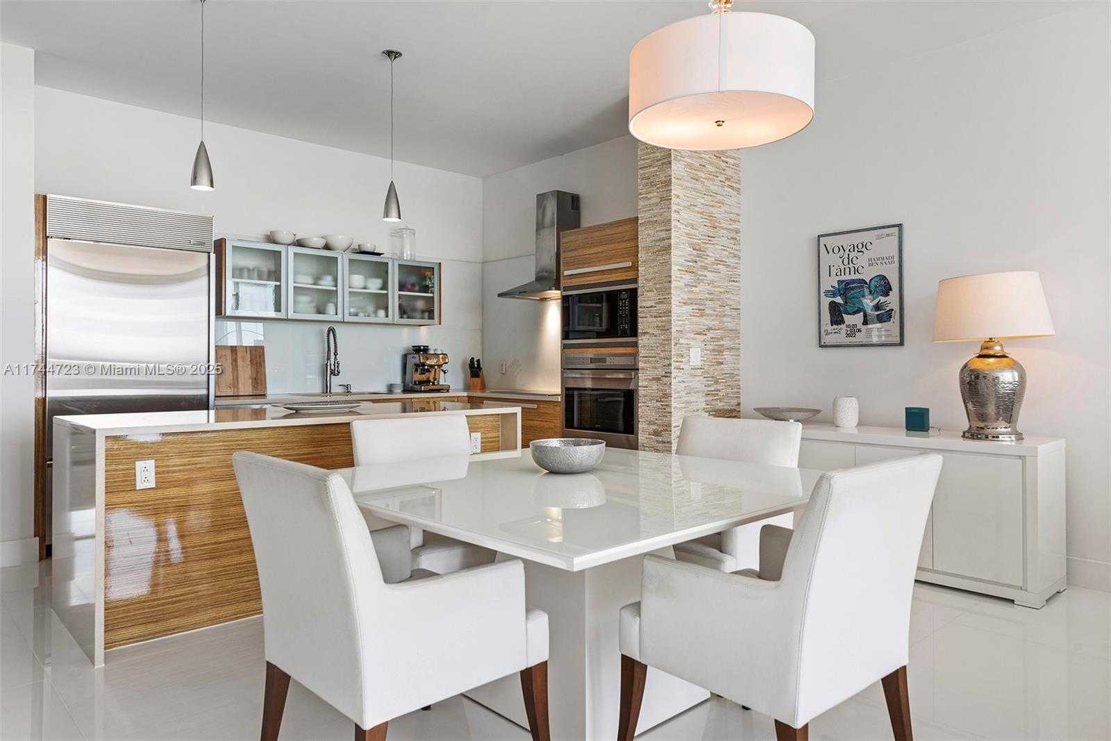 Small Image of 2020 N Bayshore Dr, Miami, FL 33137, USA Number 13