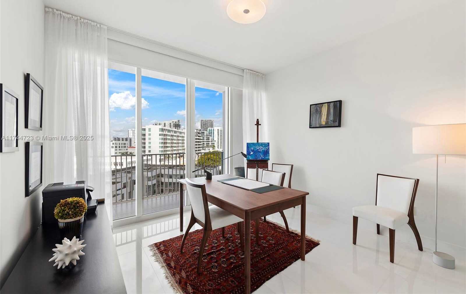 Small Image of 2020 N Bayshore Dr, Miami, FL 33137, USA Number 27