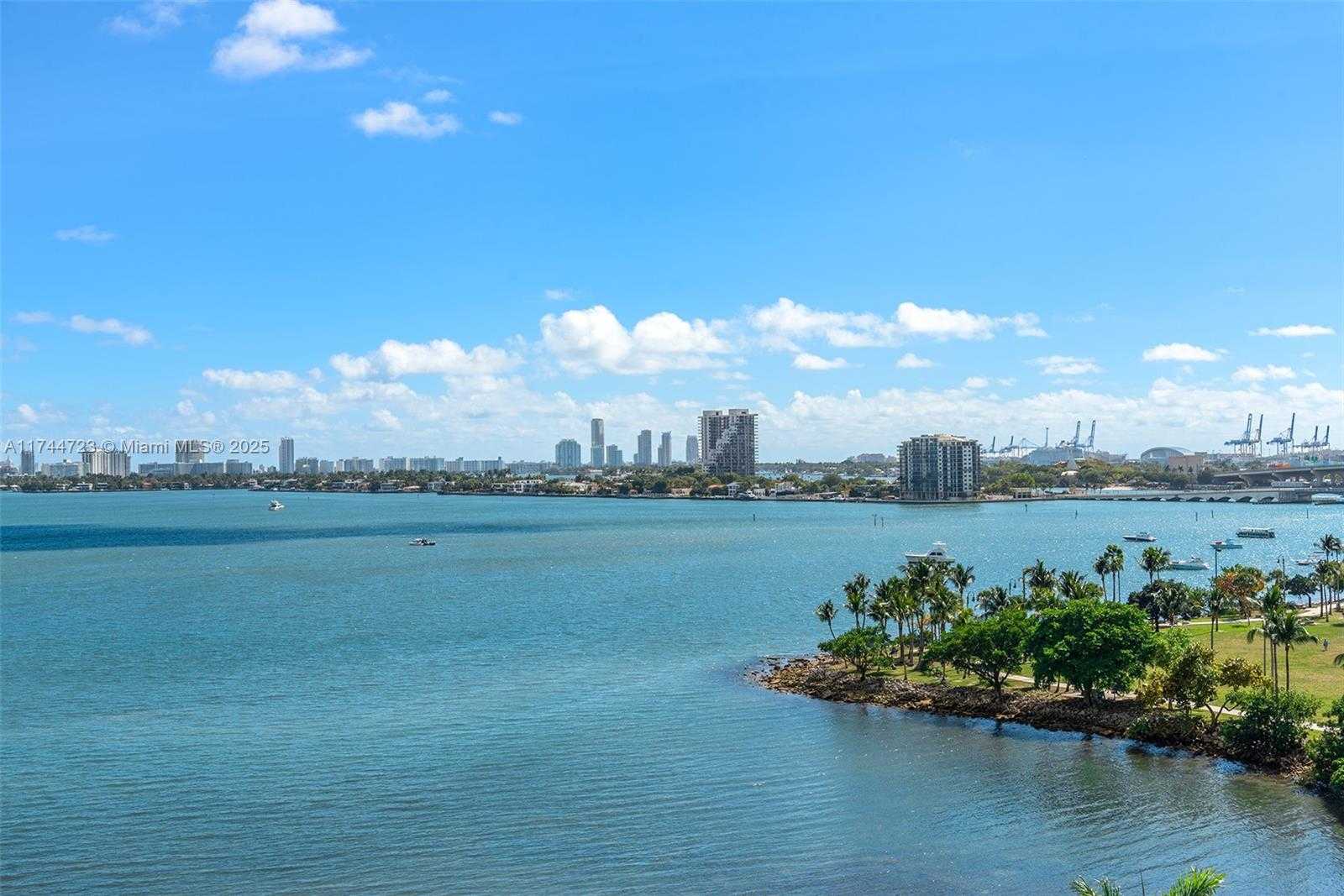 Small Image of 2020 N Bayshore Dr, Miami, FL 33137, USA Number 36