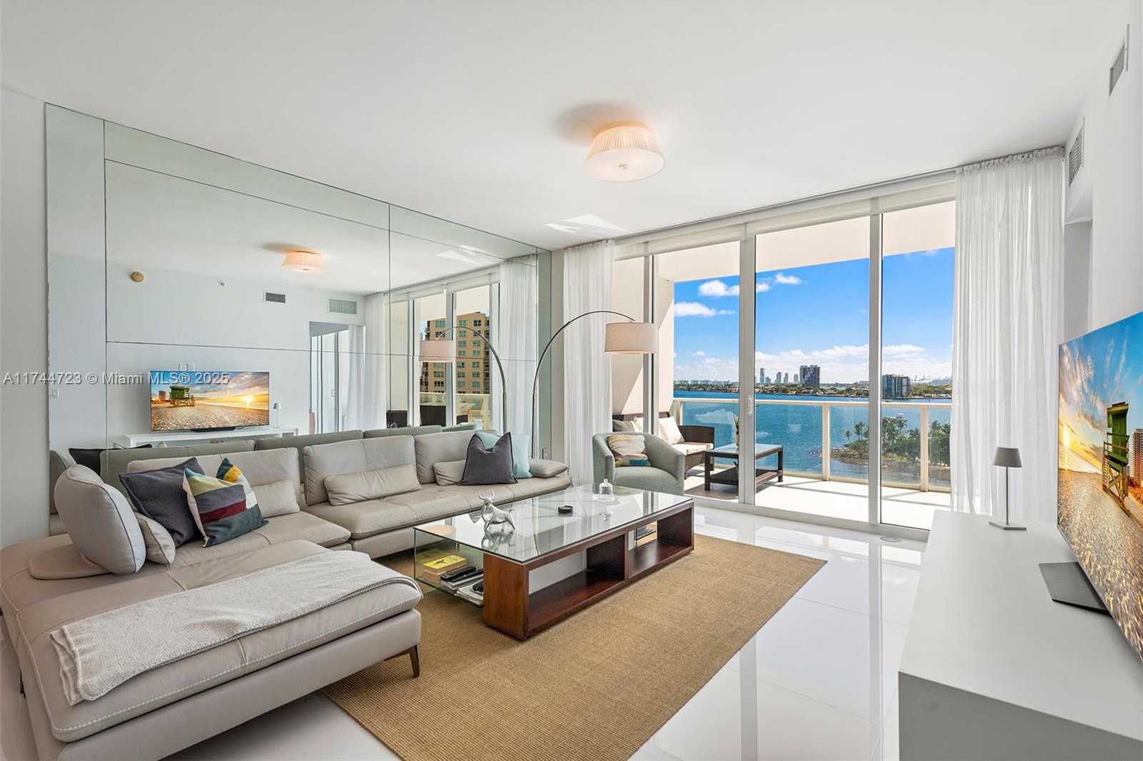Small Image of 2020 N Bayshore Dr, Miami, FL 33137, USA Number 4