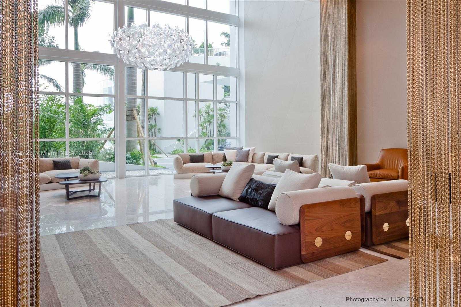 Small Image of 2020 N Bayshore Dr, Miami, FL 33137, USA Number 45
