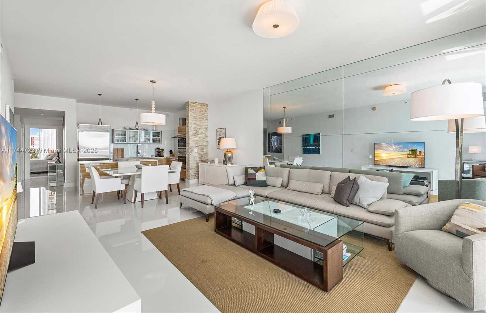 Small Image of 2020 N Bayshore Dr, Miami, FL 33137, USA Number 5
