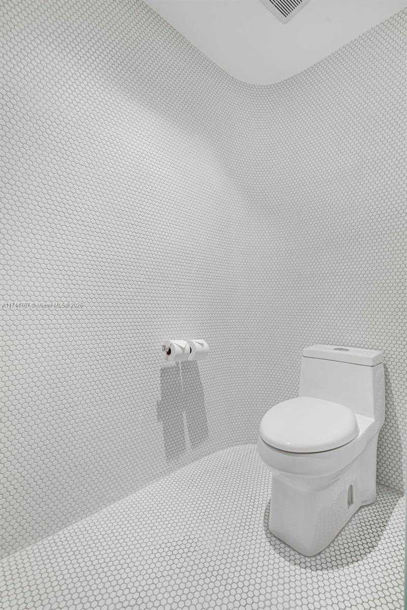 Small Image of 801 SOUTH MIAMI AVE #205, Miami Number 10