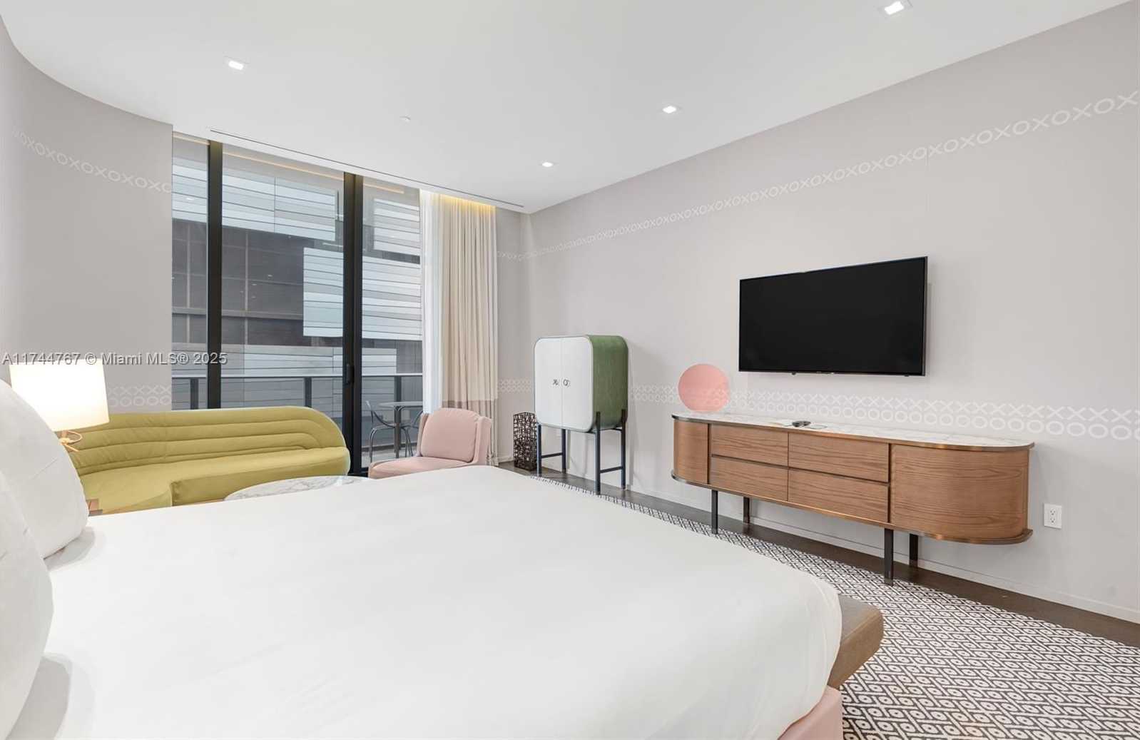 Small Image of 801 SOUTH MIAMI AVE #205, Miami Number 3
