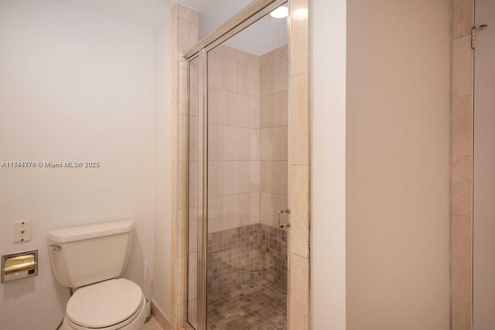 Small Image of 2000 ISLAND BLVD #805, Aventura Number 19