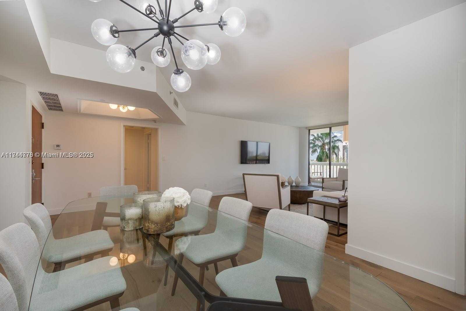 Small Image of 2000 ISLAND BLVD #805, Aventura Number 4