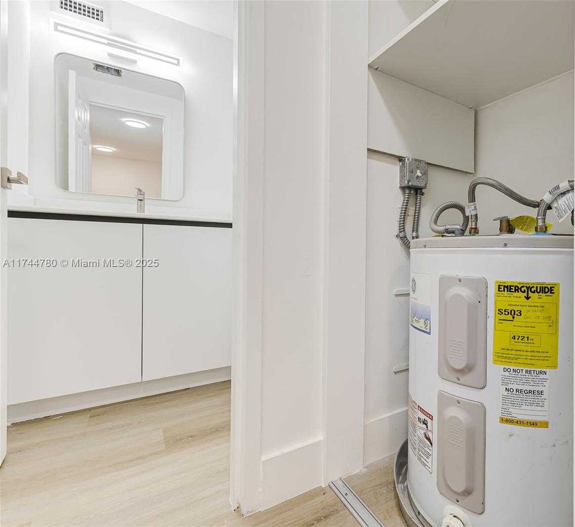 Small Image of 1700 NORTH EAST 105TH ST #105, Miami Shores Number 18