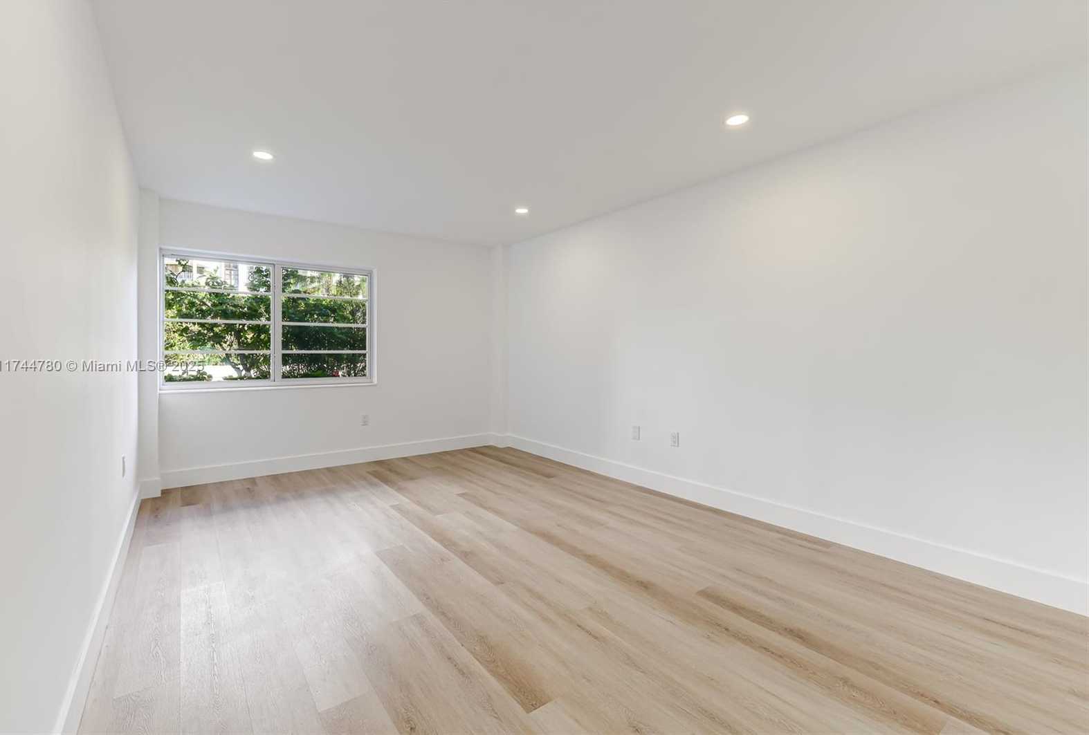 Small Image of 1700 NORTH EAST 105TH ST #105, Miami Shores Number 27