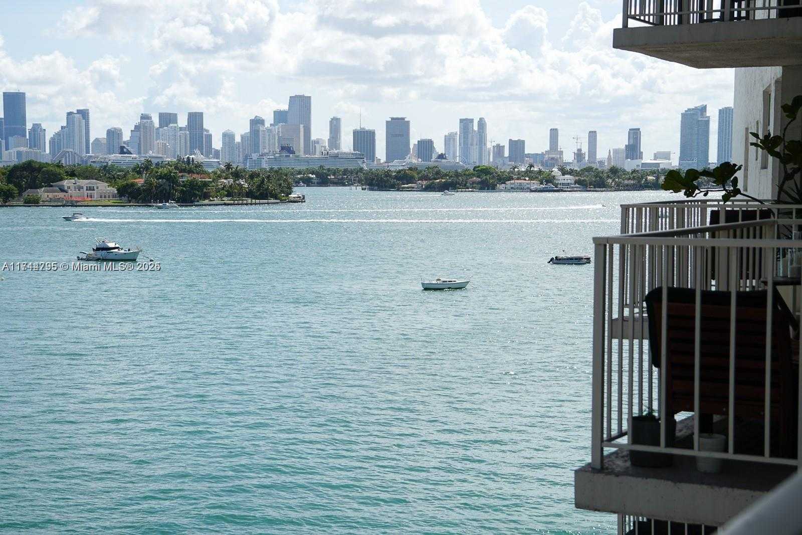 Small Image of 1228 WEST AVE #513, Miami Beach Number 23
