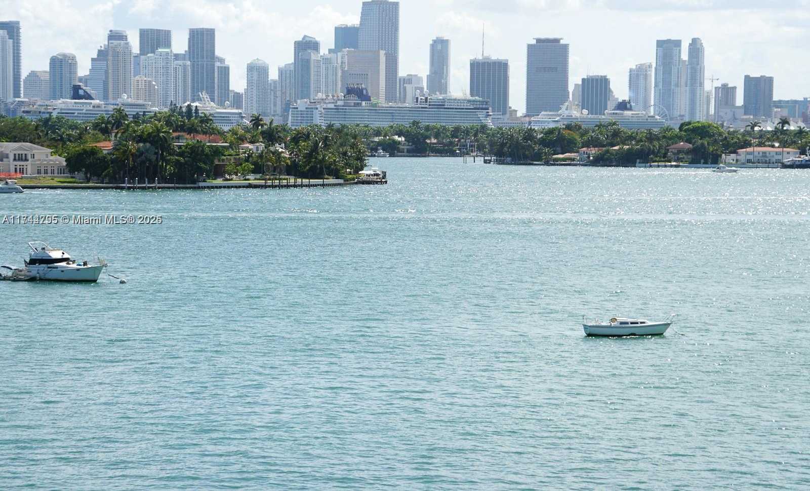 Small Image of 1228 WEST AVE #513, Miami Beach Number 25