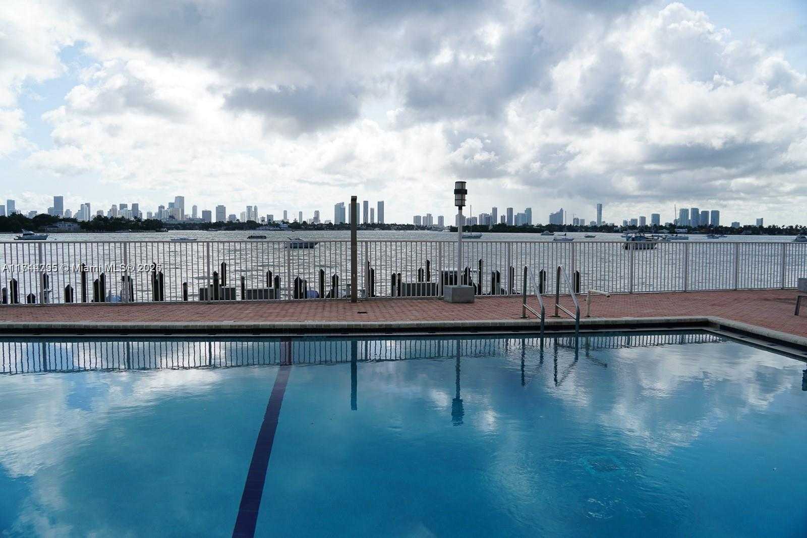 Small Image of 1228 WEST AVE #513, Miami Beach Number 26