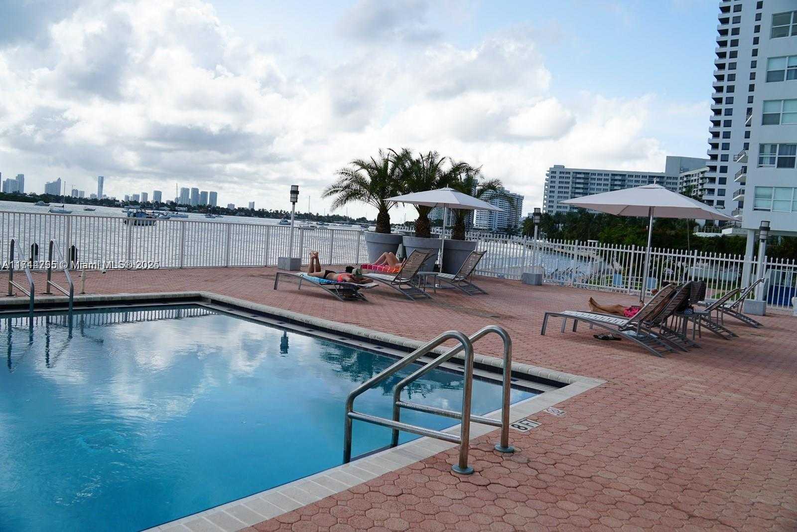 Small Image of 1228 WEST AVE #513, Miami Beach Number 28
