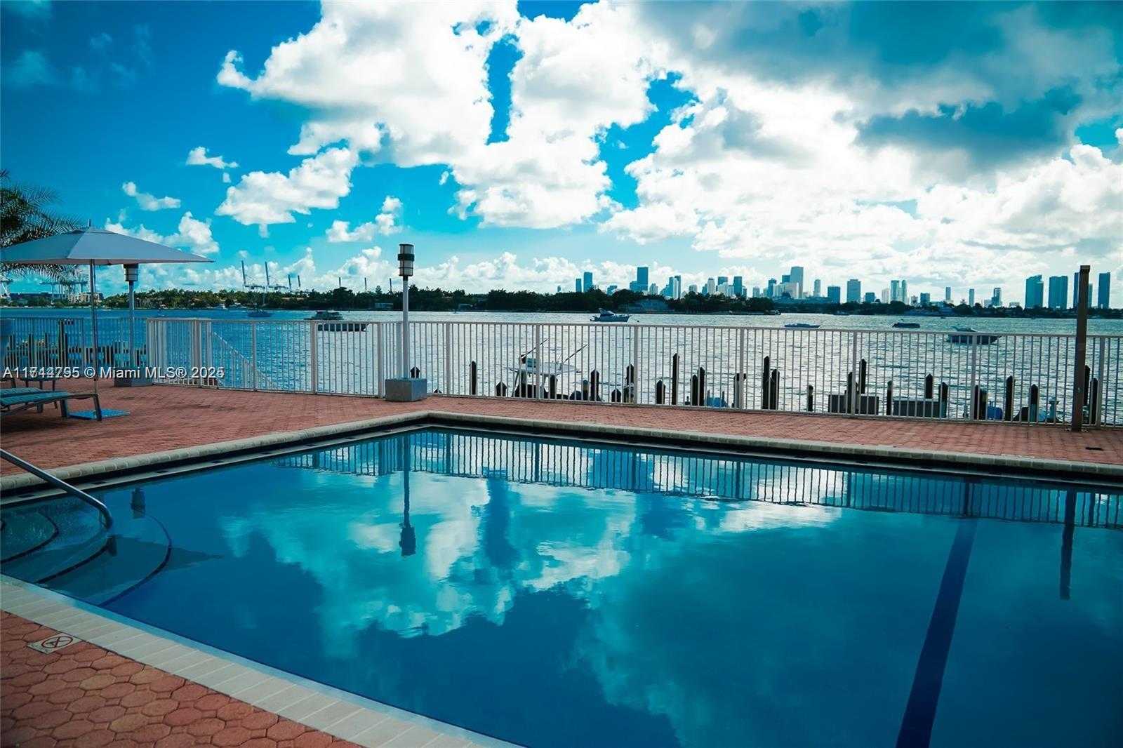 Small Image of 1228 WEST AVE #513, Miami Beach Number 29
