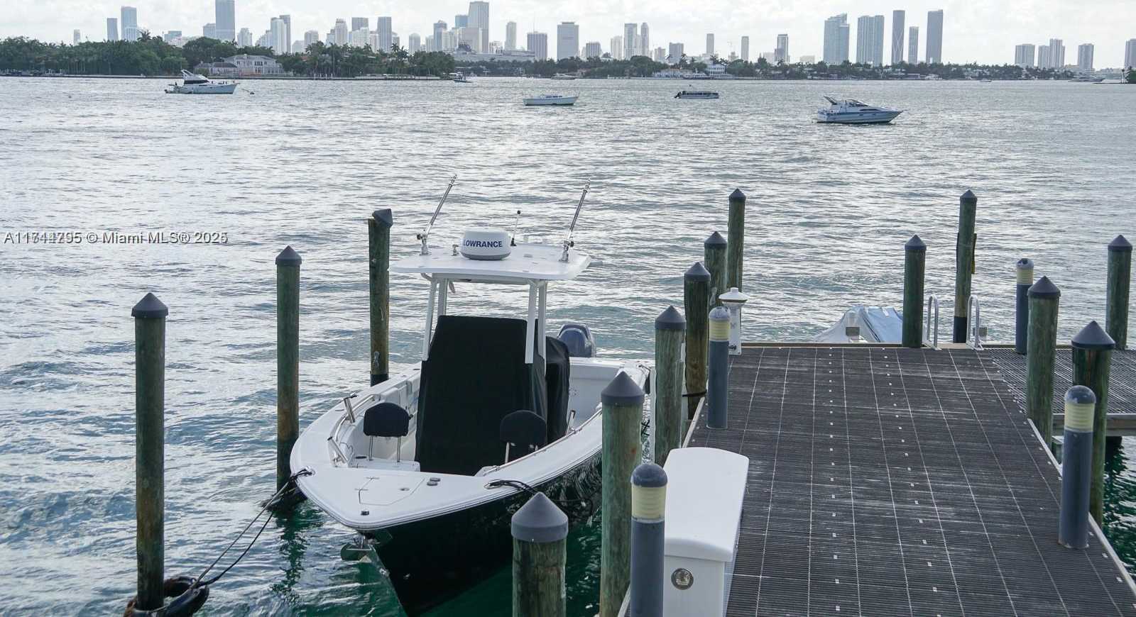 Small Image of 1228 WEST AVE #513, Miami Beach Number 32