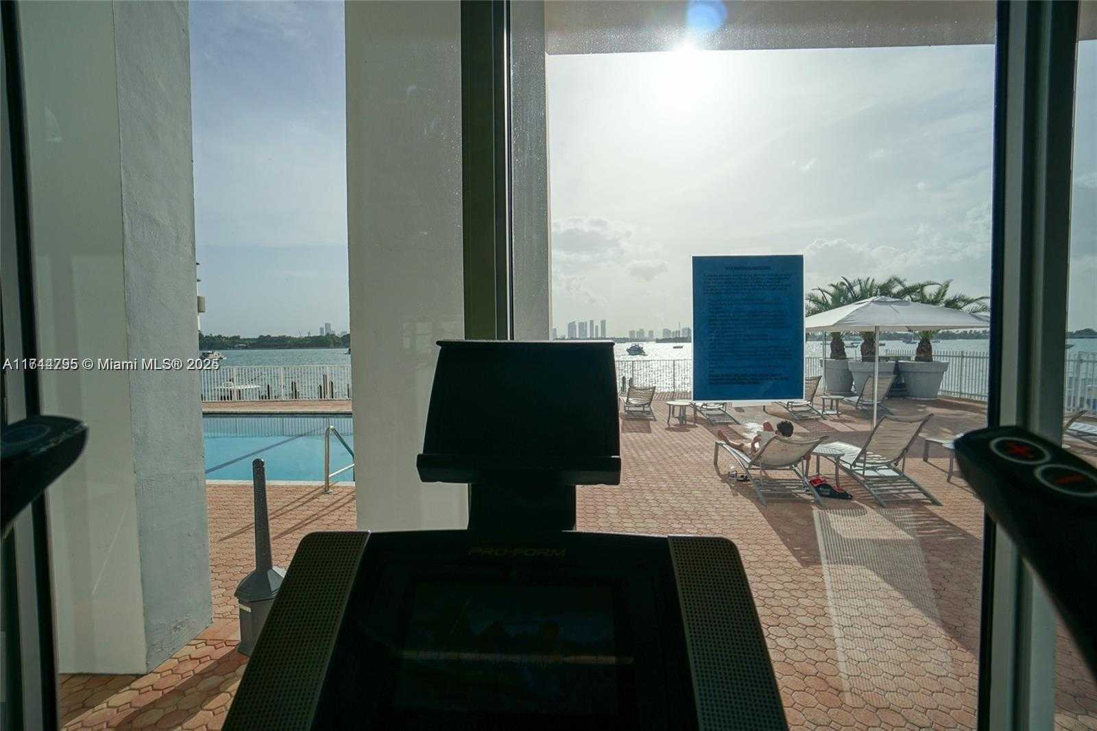 Small Image of 1228 WEST AVE #513, Miami Beach Number 42