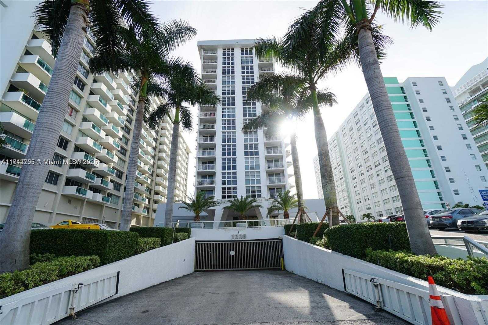Small Image of 1228 WEST AVE #513, Miami Beach Number 46