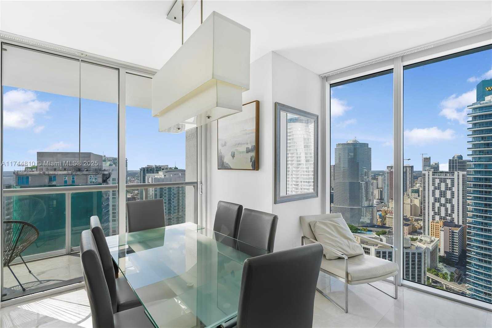 Small Image of 485 BRICKELL AVE #4404, Miami Number 2