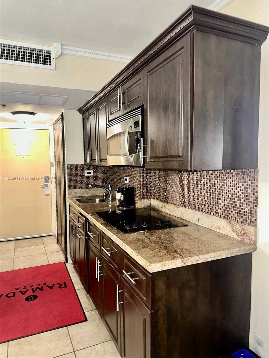 Small Image of 19201 COLLINS AVE #435, Sunny Isles Beach Number 5