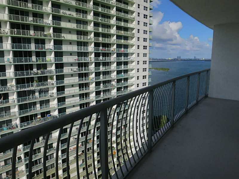 Small Image of 1750 NORTH BAYSHORE DR #2909, Miami Number 12