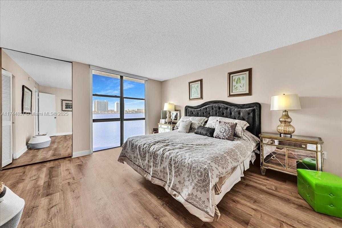 Small Image of 17600 NORTH BAY RD #N503, Sunny Isles Beach Number 20
