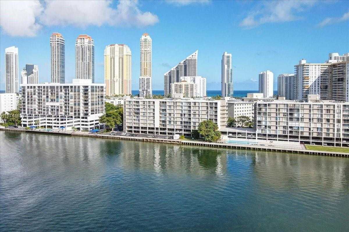 Small Image of 17600 NORTH BAY RD #N503, Sunny Isles Beach Number 26