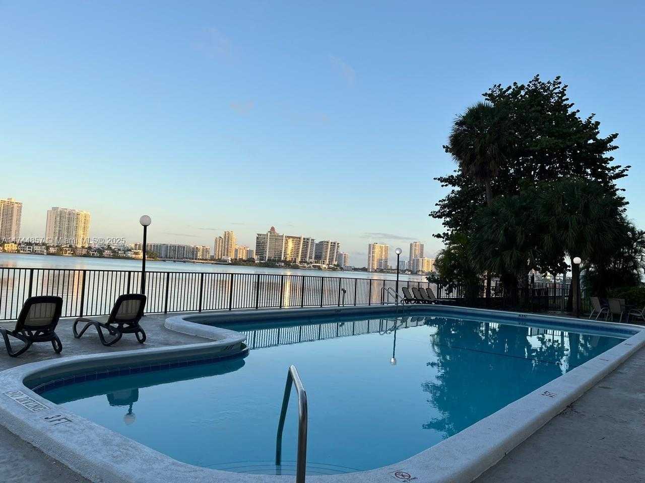 Small Image of 17600 NORTH BAY RD #N503, Sunny Isles Beach Number 29