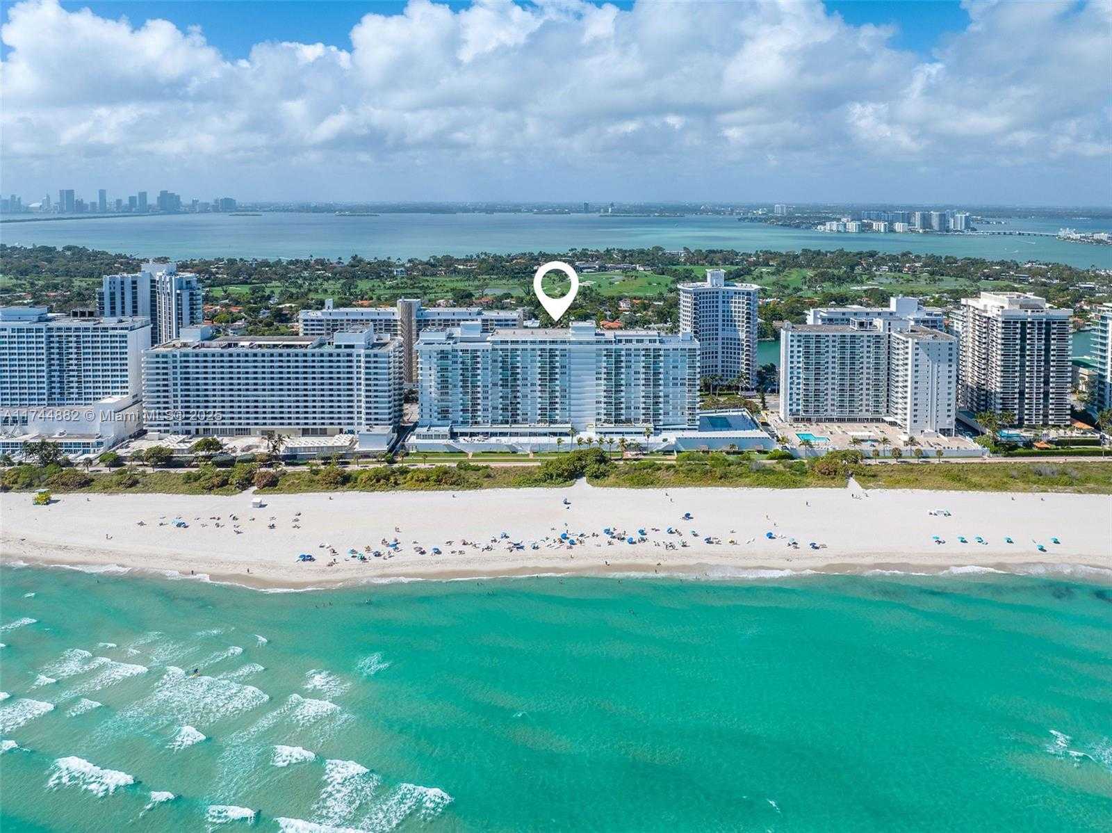 Small Image of 5601 COLLINS AVE #PH-14, Miami Beach Number 2