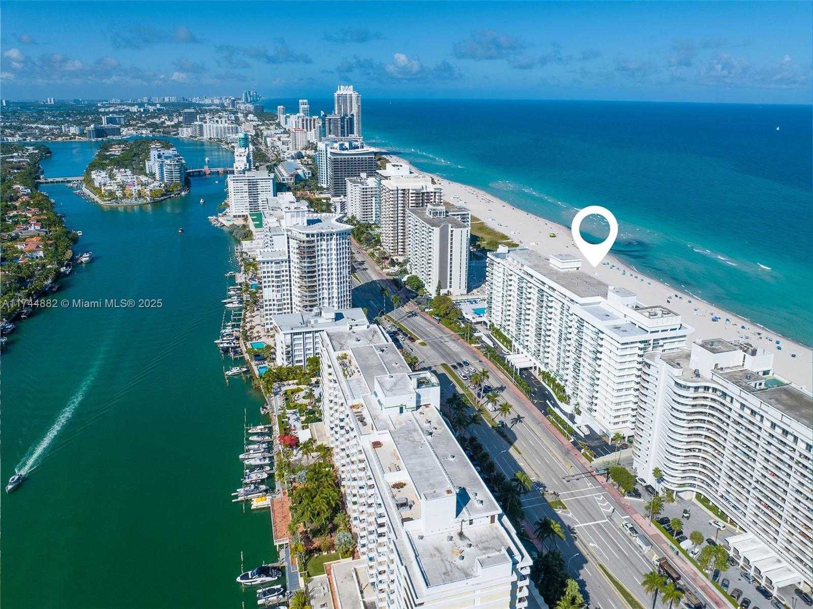 Small Image of 5601 COLLINS AVE #PH-14, Miami Beach Number 3