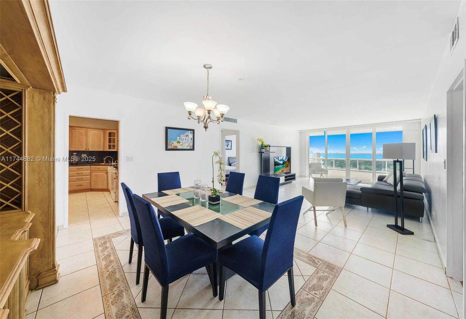 Small Image of 5601 COLLINS AVE #PH-14, Miami Beach Number 5