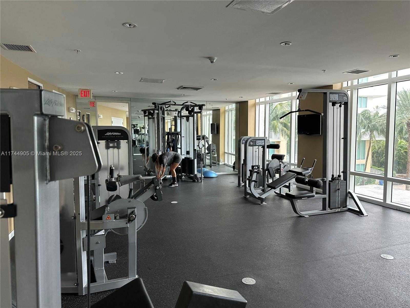 Small Image of 1755 EAST HALLANDALE BEACH BLVD #MEZ7E, Hallandale Beach Number 13