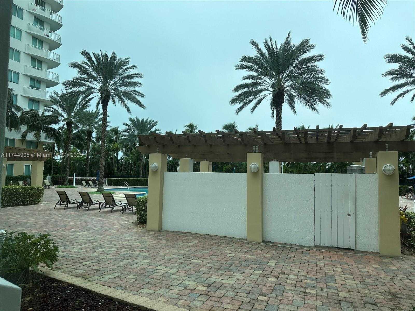 Small Image of 1755 EAST HALLANDALE BEACH BLVD #MEZ7E, Hallandale Beach Number 15