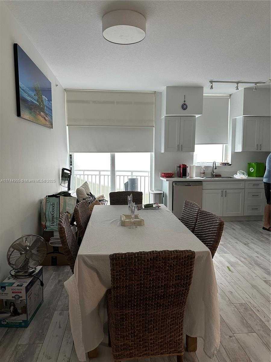 Small Image of 1755 EAST HALLANDALE BEACH BLVD #MEZ7E, Hallandale Beach Number 35