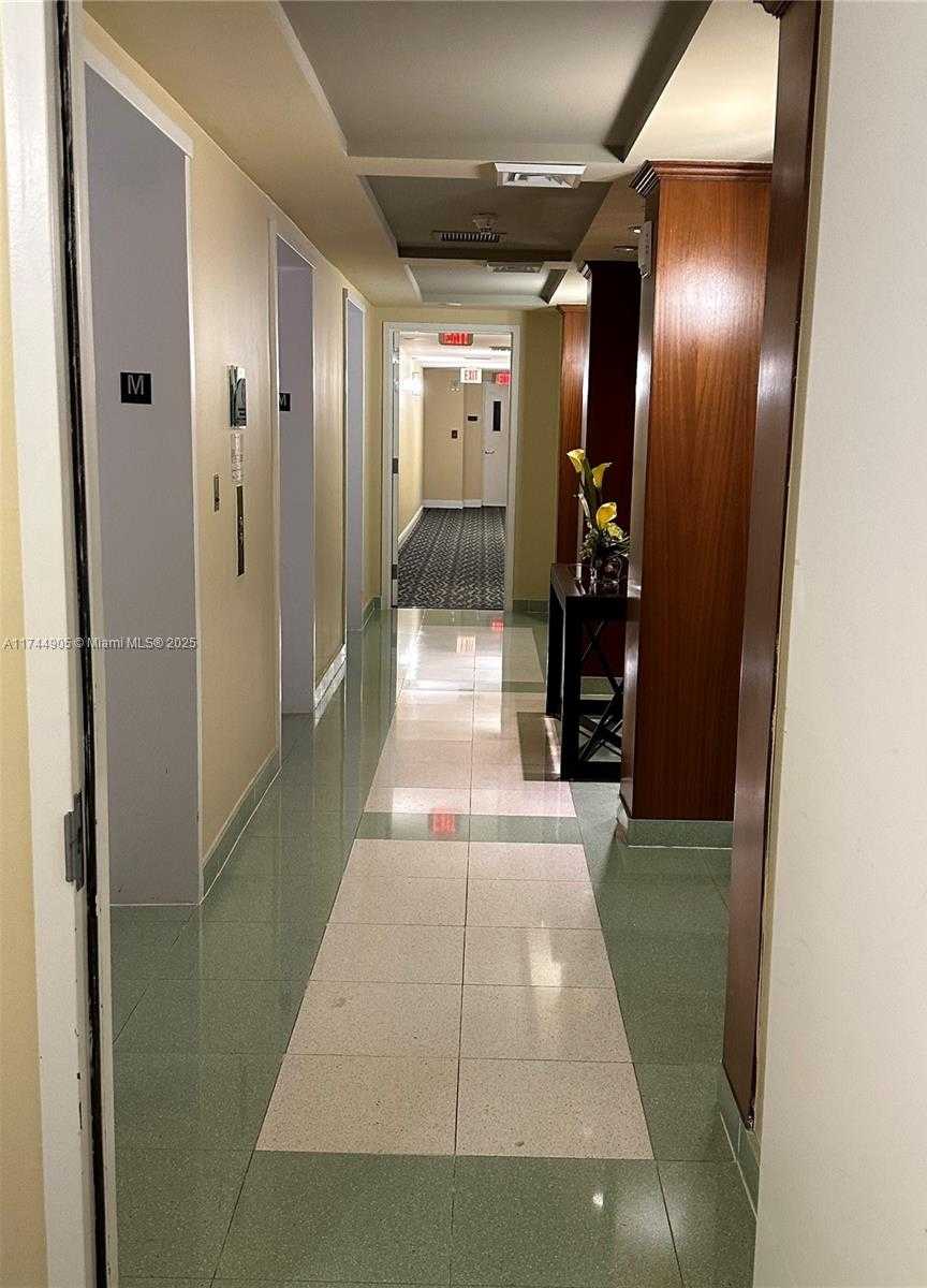 Small Image of 1755 EAST HALLANDALE BEACH BLVD #MEZ7E, Hallandale Beach Number 37