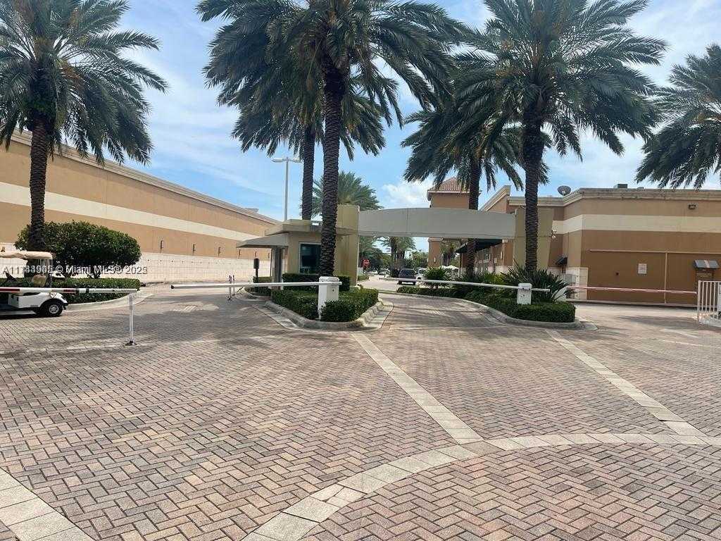 Small Image of 1755 EAST HALLANDALE BEACH BLVD #MEZ7E, Hallandale Beach Number 5