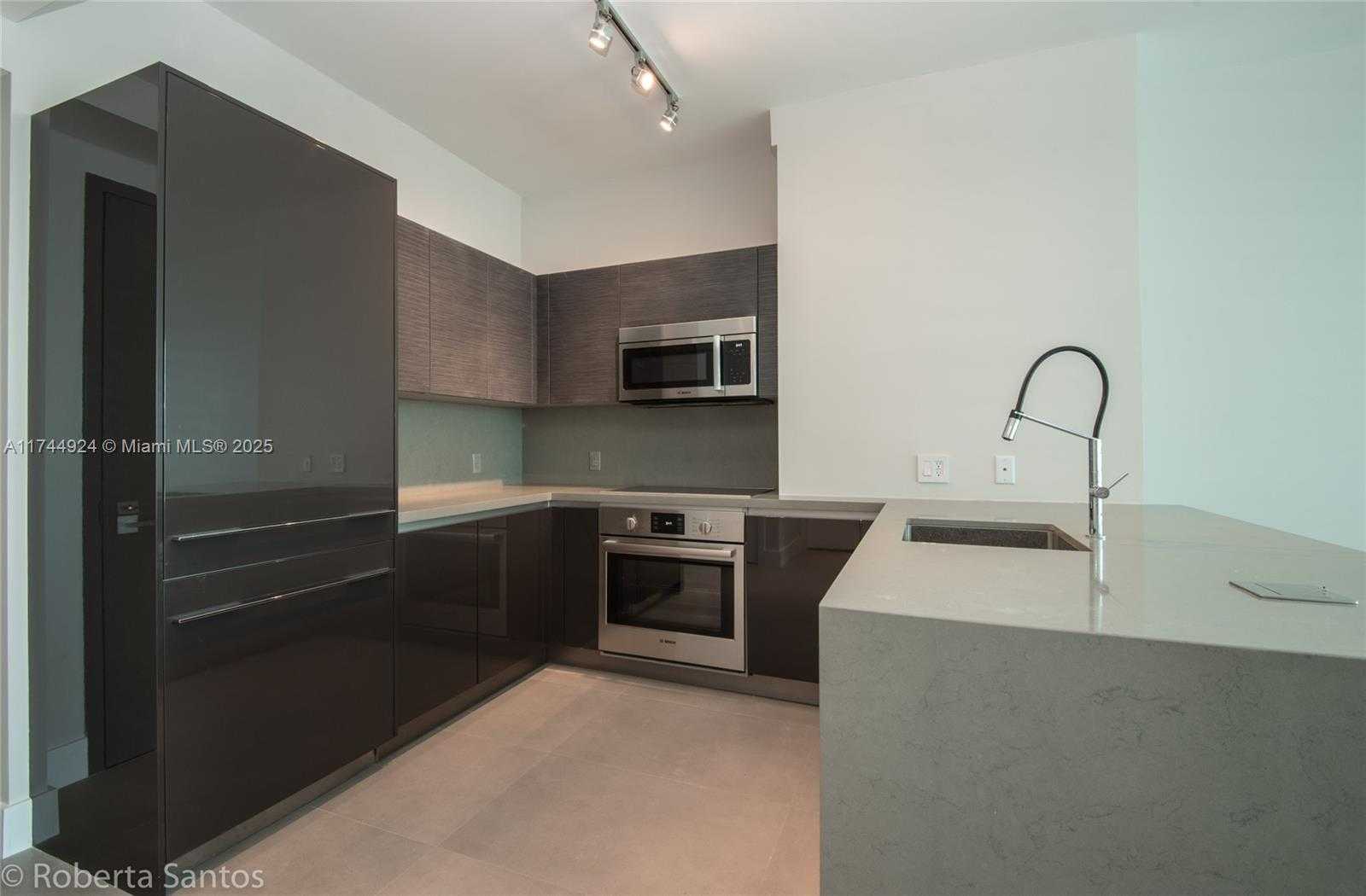 Small Image of 1080 BRICKELL AVE #3205, Miami Number 6