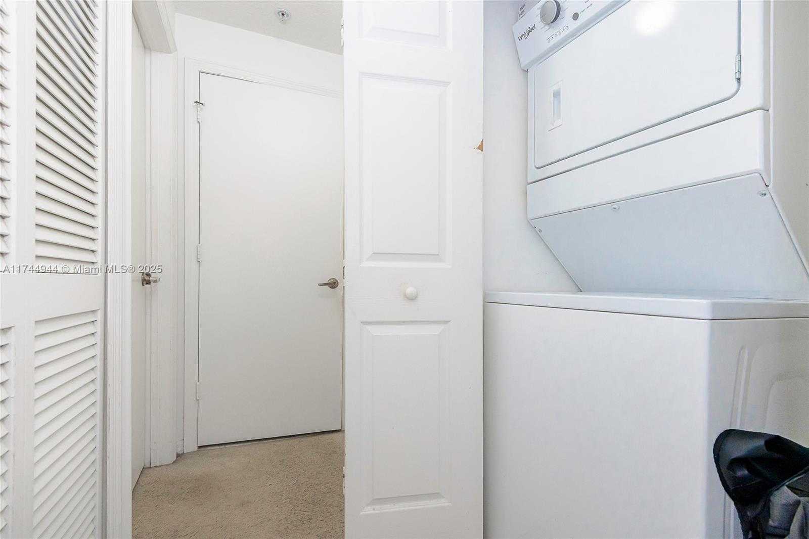 Small Image of 6670 NORTH WEST 114TH AVE #638, Doral Number 26
