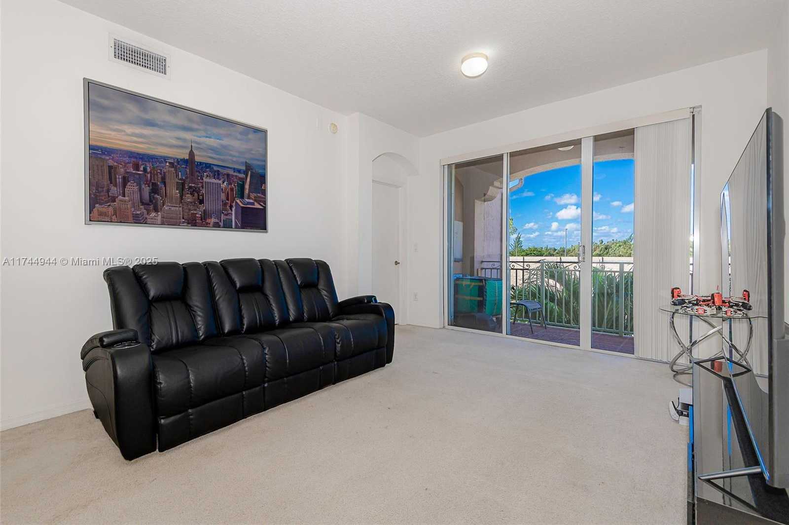 Small Image of 6670 NORTH WEST 114TH AVE #638, Doral Number 5