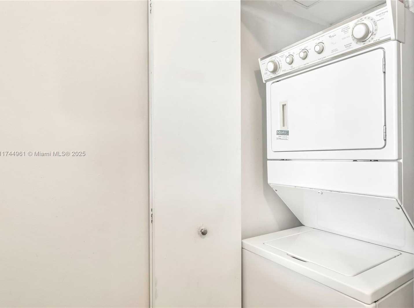 Small Image of 1830 SOUTH OCEAN DR #4312, Hallandale Beach Number 16