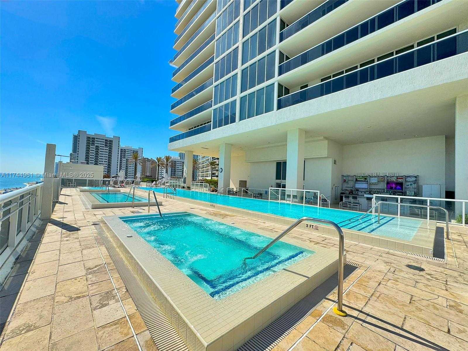 Small Image of 1830 SOUTH OCEAN DR #4312, Hallandale Beach Number 31