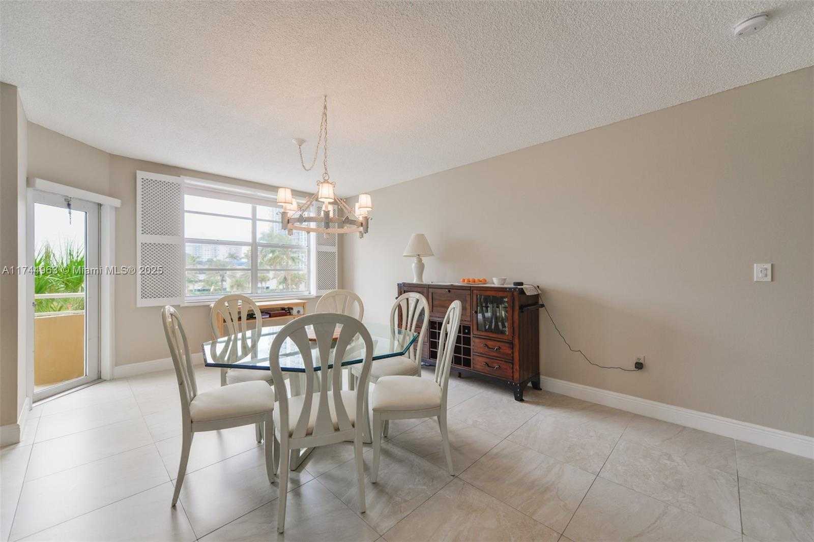Small Image of 1950 SOUTH OCEAN DR #2E, Hallandale Beach Number 5