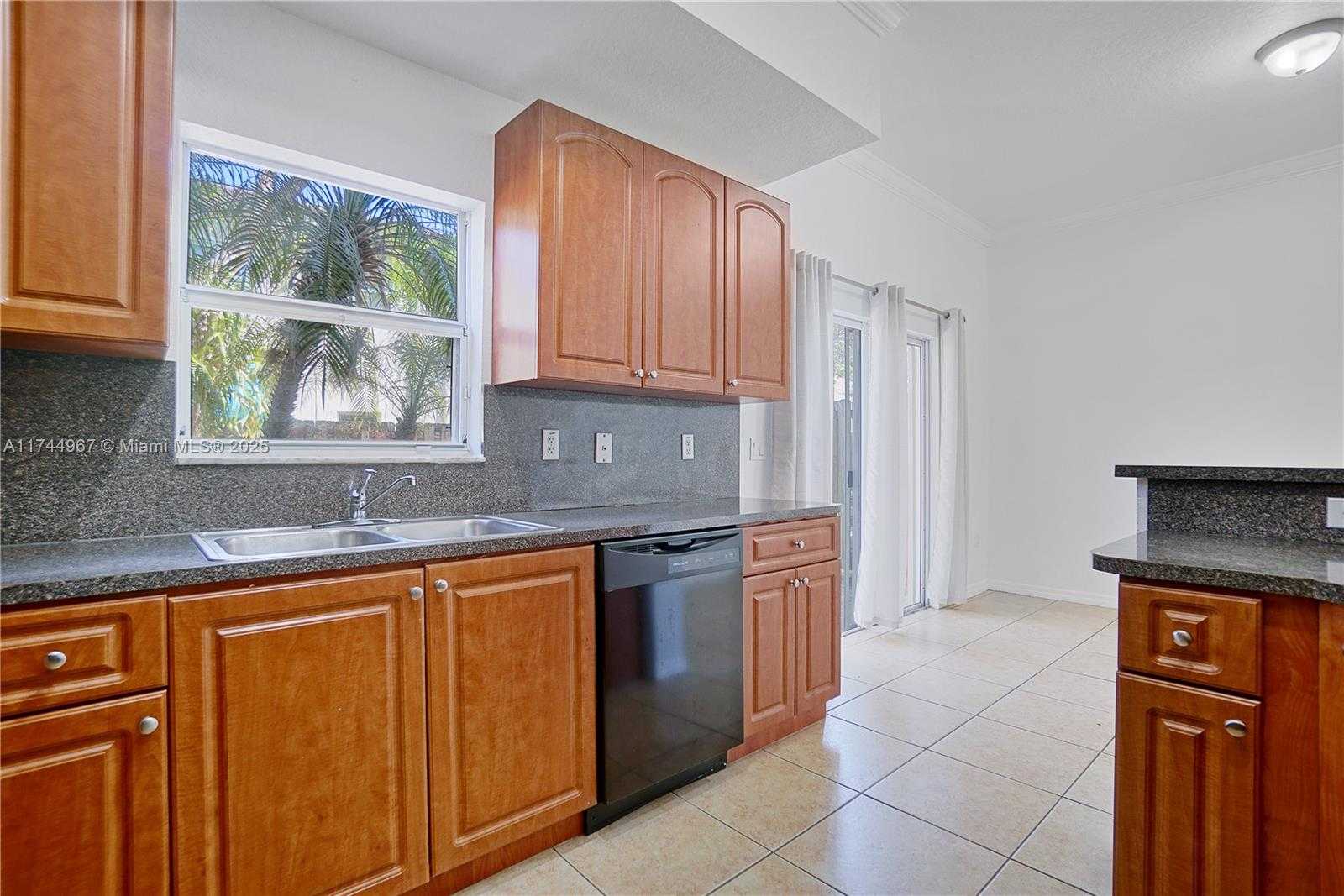 Small Image of 8881 SOUTH WEST 220TH LN #8881, Cutler Bay Number 31