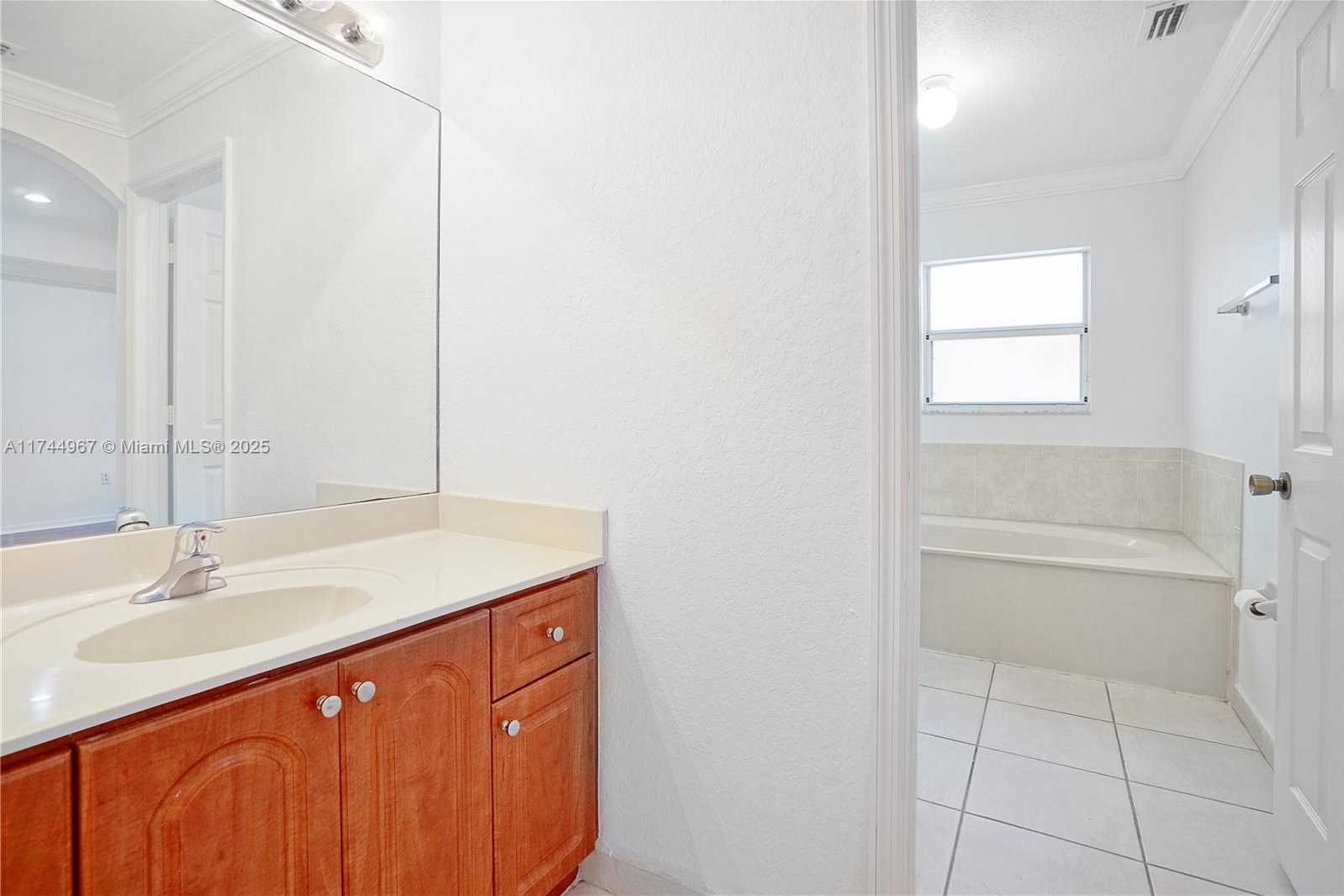 Small Image of 8881 SOUTH WEST 220TH LN #8881, Cutler Bay Number 37